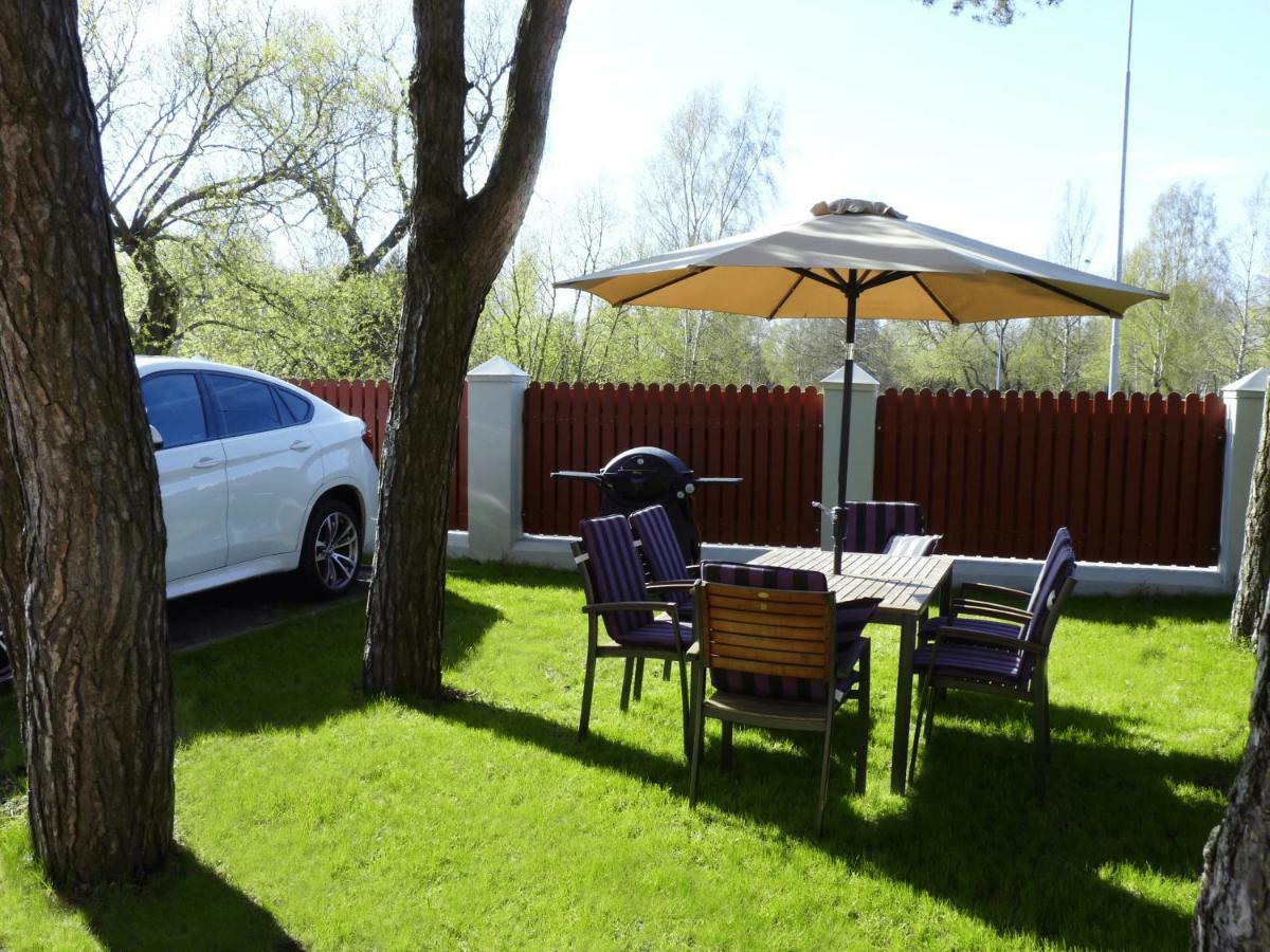 Ferienwohnung Viesu Nams "Svire-10" Ventspils Exterior foto